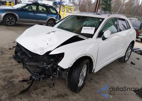2021 Audi Q3 Premium 40 Tfsi Quattro Tiptronic z USA, uszkodzony, nr VIN 0WA1AUCF30M108937
